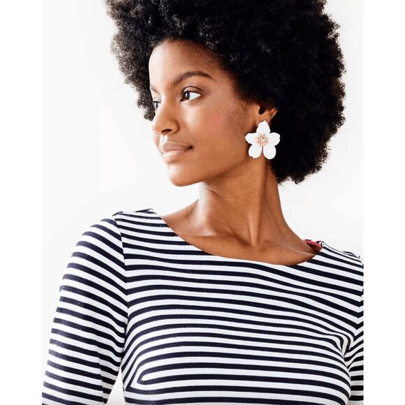 🤍🌺 LILLY PULITZER Oversized White Orchid Flower Earrings NEW WITH GIFT BAG - Picture 6 of 17